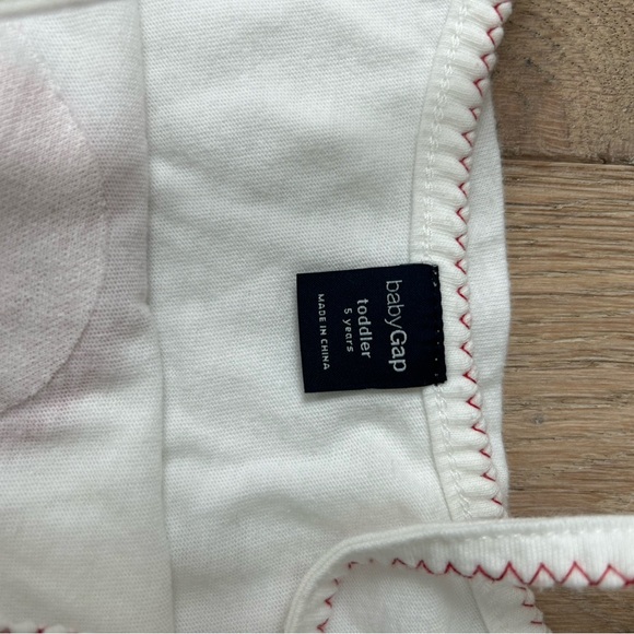 Cute skirt and tank perfect for 4th of July - Picture 3 of 5